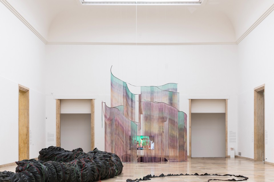 sculpture installation curtains intimity museum