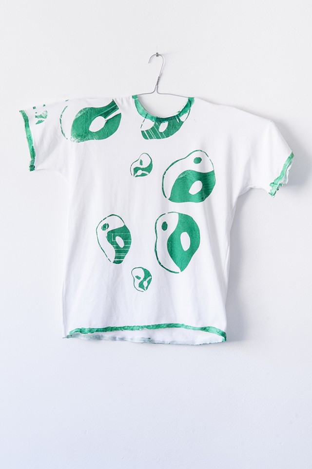 ying yang silicone t-shirt designed by artists